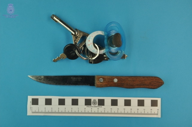 La Policía Nacional detiene a una mujer por herir a su pareja en el cuello