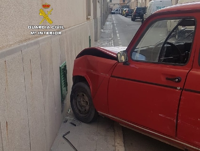 Roban y golpean al propietario de una casa de Campo en Llucmajor