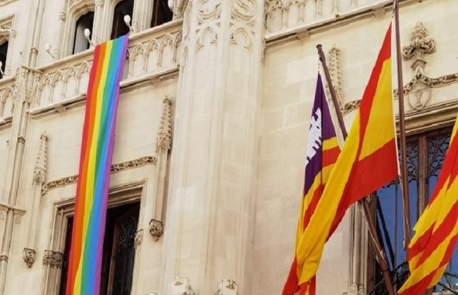 El Consell de Mallorca se suma #Orgullosament a las reivindicaciones del día del Orgullo LGTBI