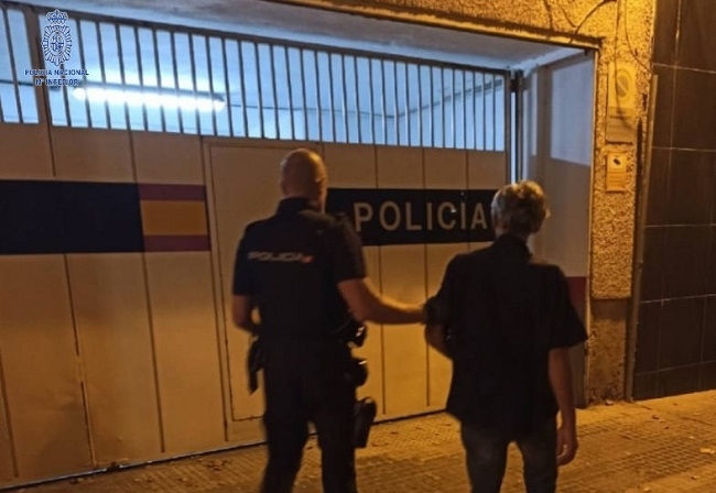 La Policía Nacional detiene a dos hombres por diferentes robos con fuerza