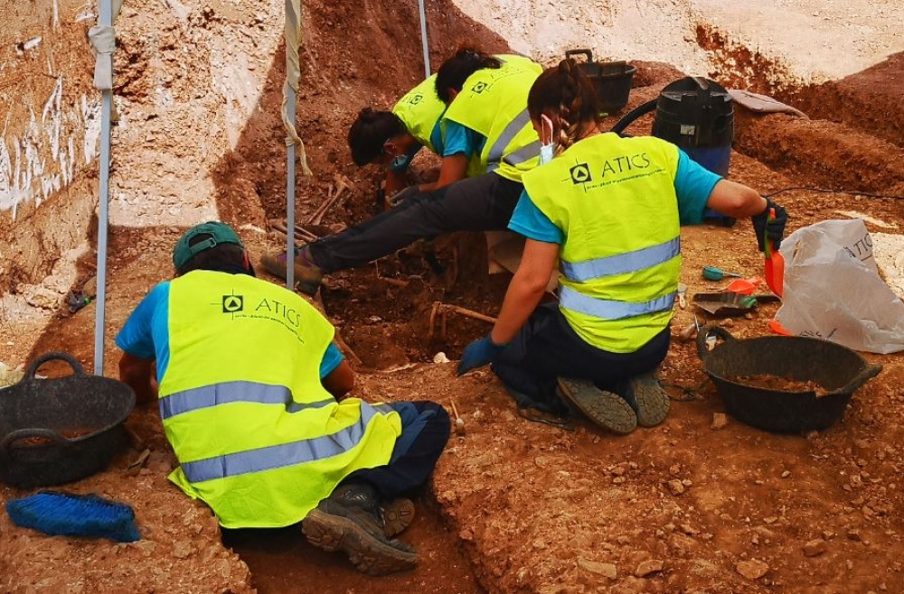 El Govern inicia las segundas excavaciones del V Plan de Fosas en el cementerio nuevo de Sant Francesc de Formentera 