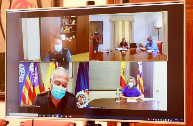 El Govern y la Delegación del Gobierno acuerdan intensificar el control del cumplimiento de la normativa de la Covid-19