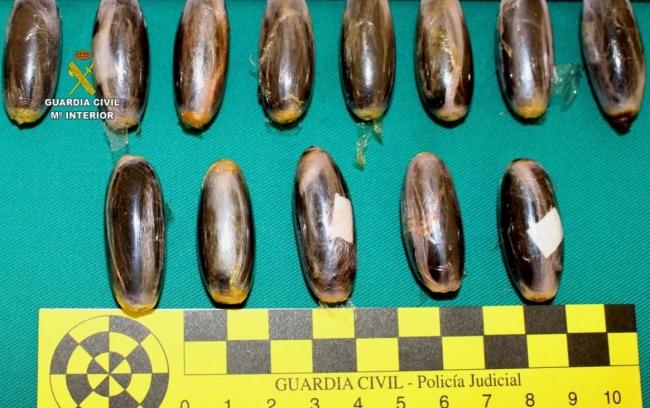 Detenido en el aeropuerto de Menorca con hachís en el interior de su organismo