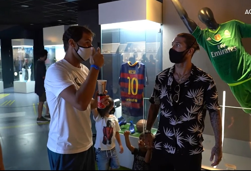 Sergio Ramos visita la Rafa Nadal Academy by Movistar