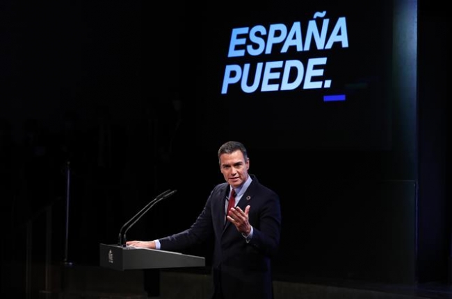 Pedro Sánchez hace un llamamiento a la unidad para superar la crisis provocada por la pandemia