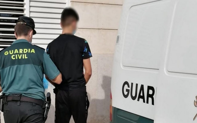 La Guardia Civil ha detenido a un hombre por varios hurtos en Formentera