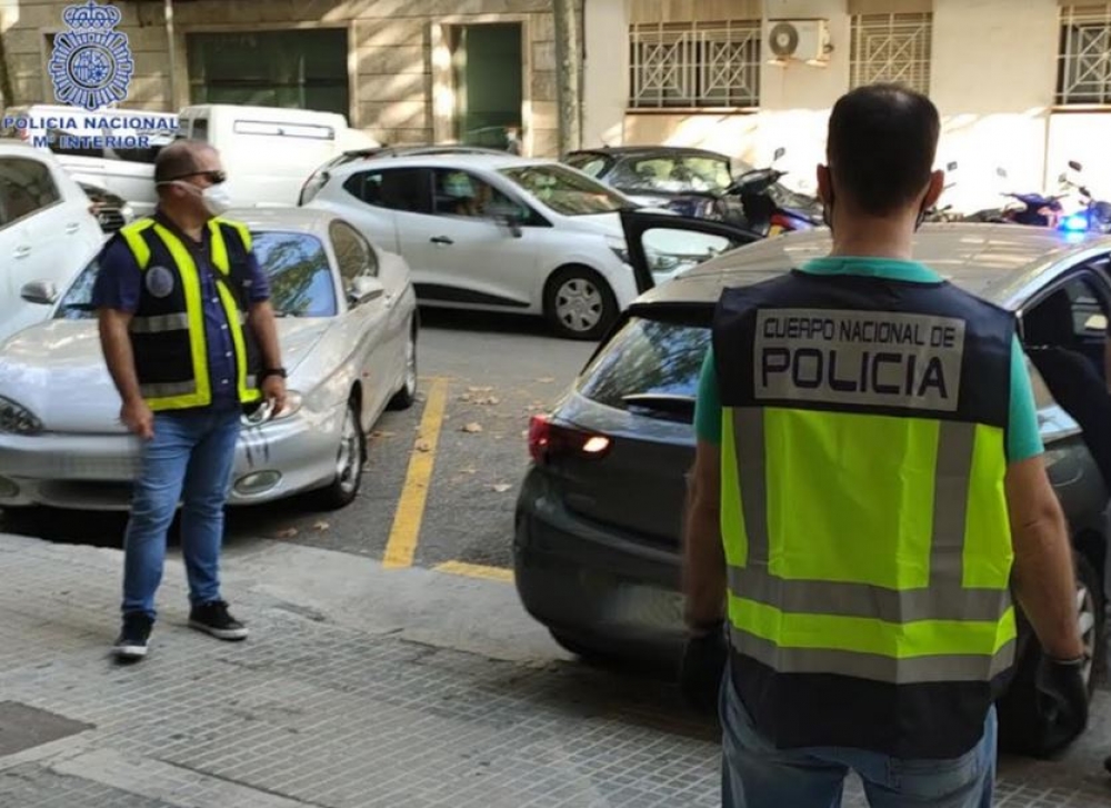 La Policía Nacional detiene a 40 personas por empadronarse en un único domicilio y poder conseguir la residencia