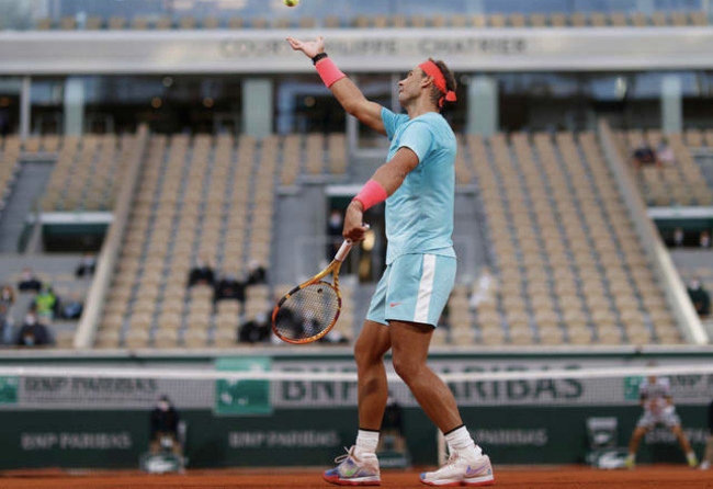 Nadal se impone a Gerasimov por 6-4, 6-4 y 6-2 en su estreno en Roland Garros