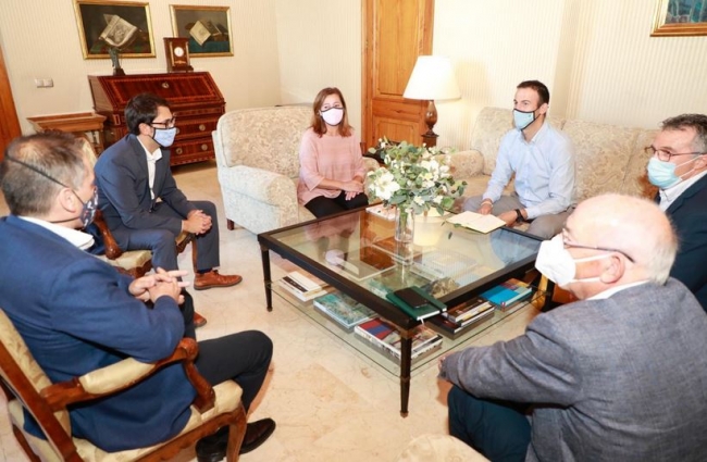 Reunión entre la presidenta del Govern y los presidentes de la PYME en las diferentes islas