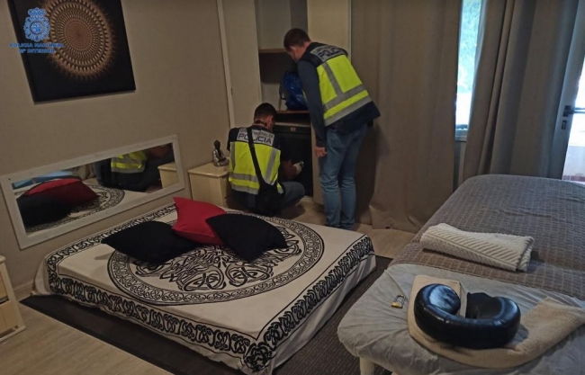 Cuatro detenidos por la Policía Nacional por obligar a una mujer a ejercer la prostitución  