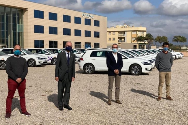 Yllanes asiste a la presentación de la nueva flota de vehículos eléctricos de Endesa