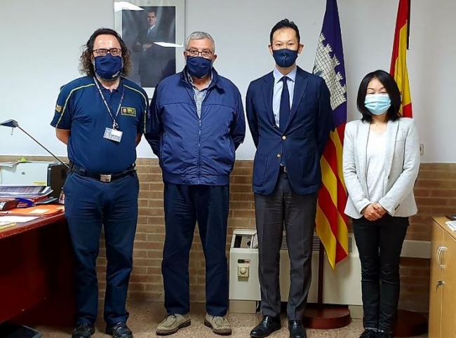 Jaume Barceló recibe la visita del vicecónsul general de Japón en Barcelona para conocer el sistema de emergencias de las Illes Balears