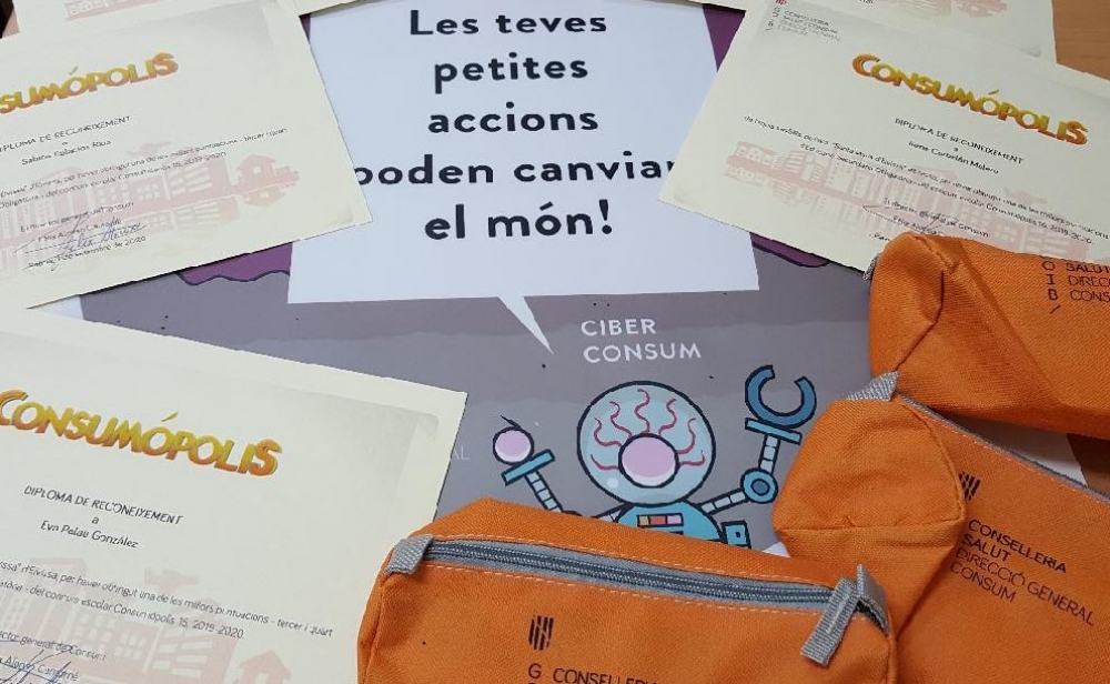 Ciber Consum, nuevo personaje de consumo responsable que ofrece consejos para poder combatir la COVID-19 en los colegios