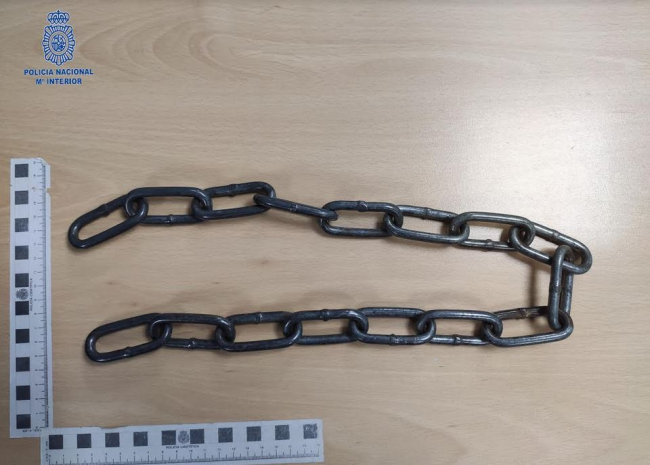 Golpea con una cadena a un hombre provocándole una brecha en la cabeza en Palma