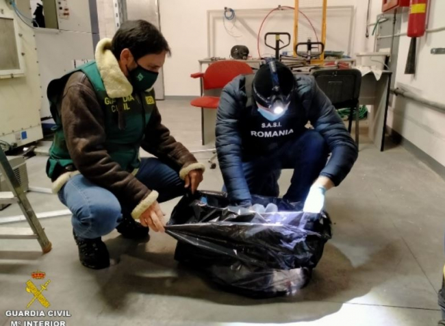 Golpe definitivo a la organización delictiva más importante de Europa dedicada a la fabricación ilegal de tabaco