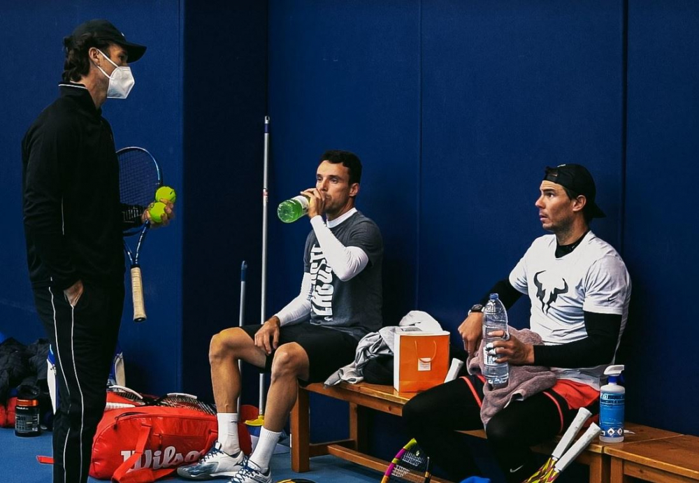Roberto Bautista entrena con Rafa Nadal en Manacor