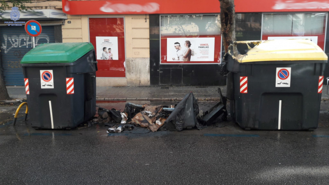 La Policía Nacional detiene al responsable de una quema de contenedores