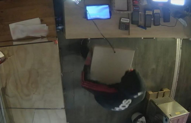 La Policía Nacional detiene a una pareja por varios robos en establecimientos 