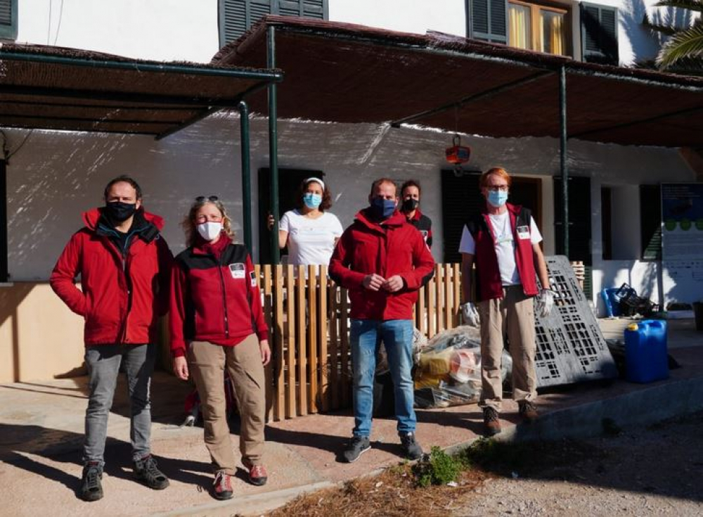 El Parque Nacional de Cabrera recoge 385 kilos de residuos de sus playas