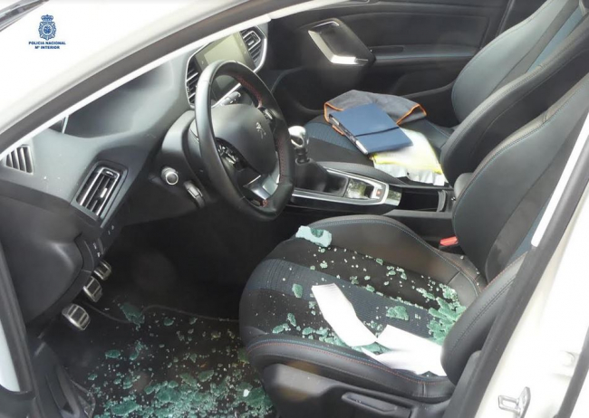 La Policía Nacional de Ibiza detiene a un hombre por once robos en el interior de vehículos 