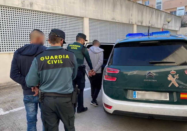 La Guardia Civil de Inca detiene a dos personas cuando intentaban ocupar una vivienda