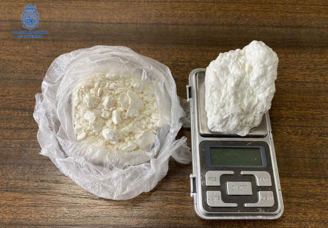 La Policía Nacional detiene a dos individuos por un delito de tráfico de drogas en Palma