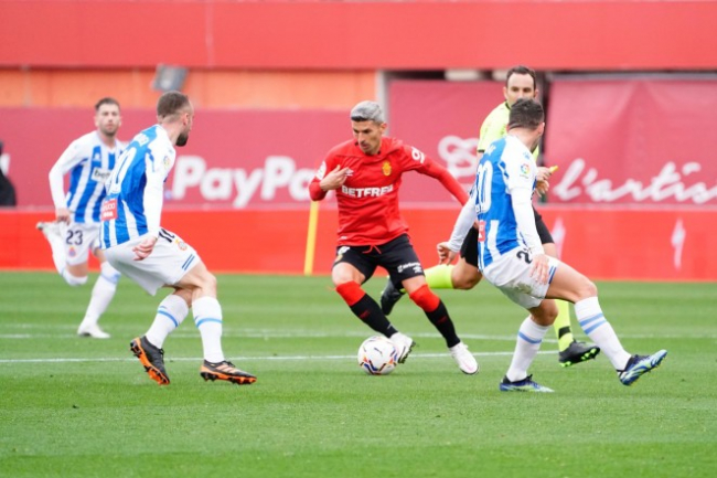 El RCD Mallorca pierde ante el RCD Espanyol en el Visit Mallorca Estadi (1-2)