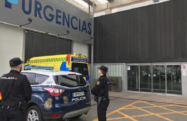 La Policía Nacional de Palma detiene a un hombre por colarse en un PAC y permanecer allí toda la noche