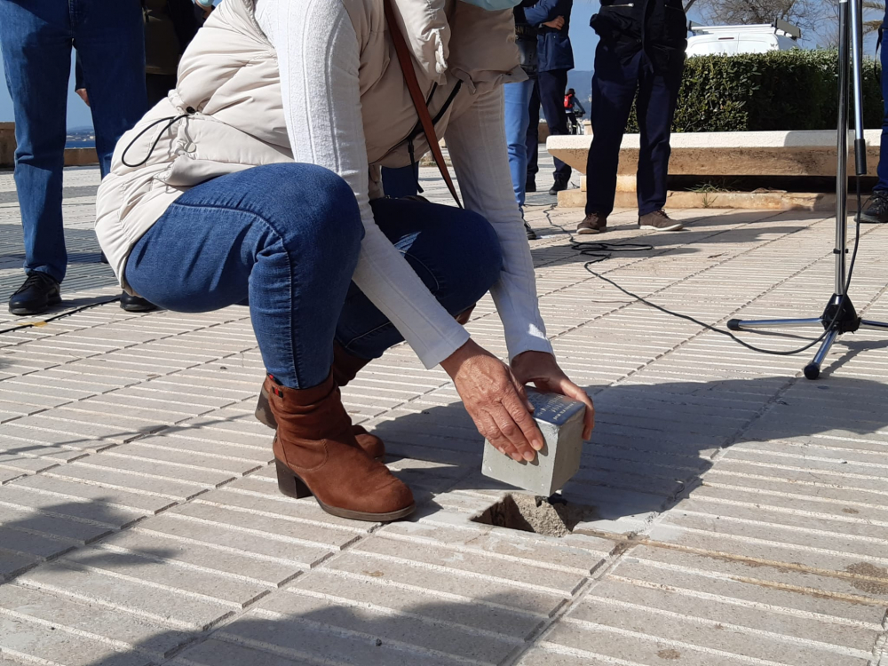 Palma suma nueve piedras de la memoria en homenaje a víctimas del franquismo