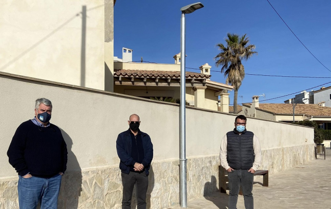 Instalan en el paseo de la Colonia de Sant Jordi un sistema de alumbrado de bajo consumo