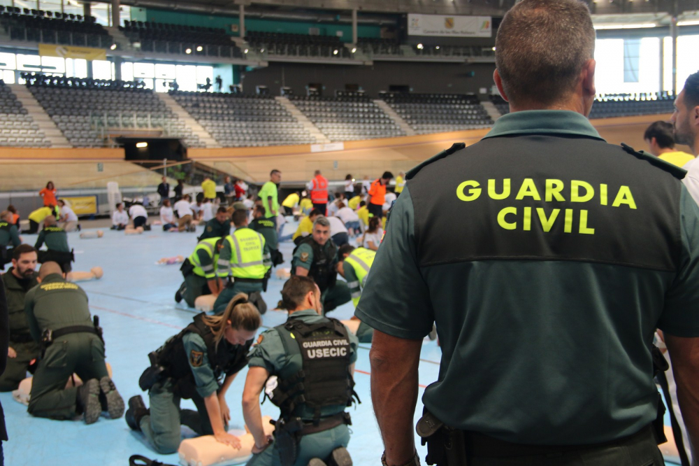 La Guardia Civil de Alcudia auxilia a un hombre que se encontraba en parada cardiopulmonar