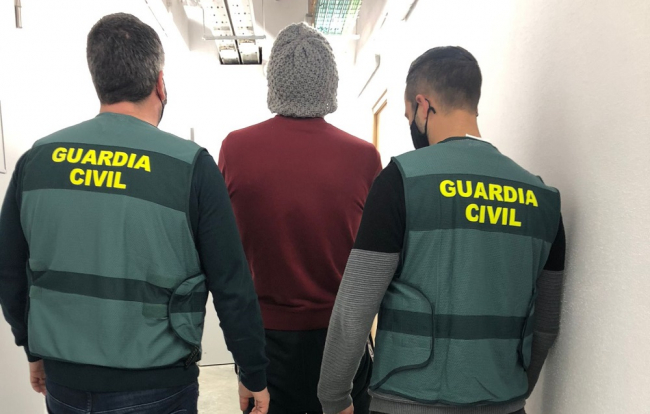 La Guardia Civil detiene en Ibiza a un tercer implicado en un robo con violencia en Catarroja, Valencia