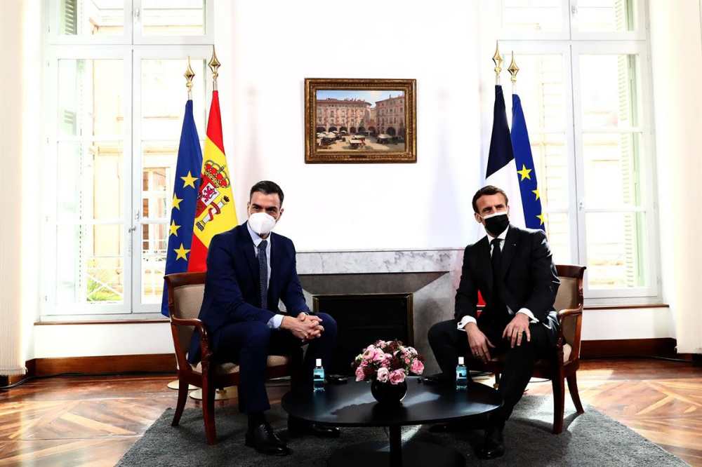 Pedro Sánchez participa en la XXVI Cumbre Franco-Española