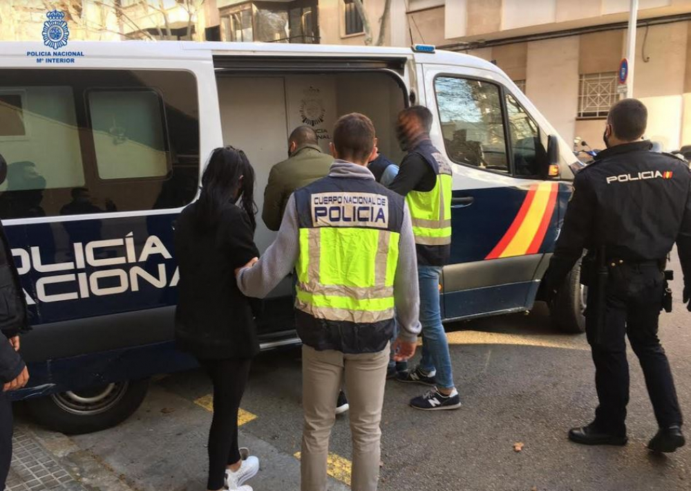 Detenido un director de un banco de Manacor por estafar a sus clientes