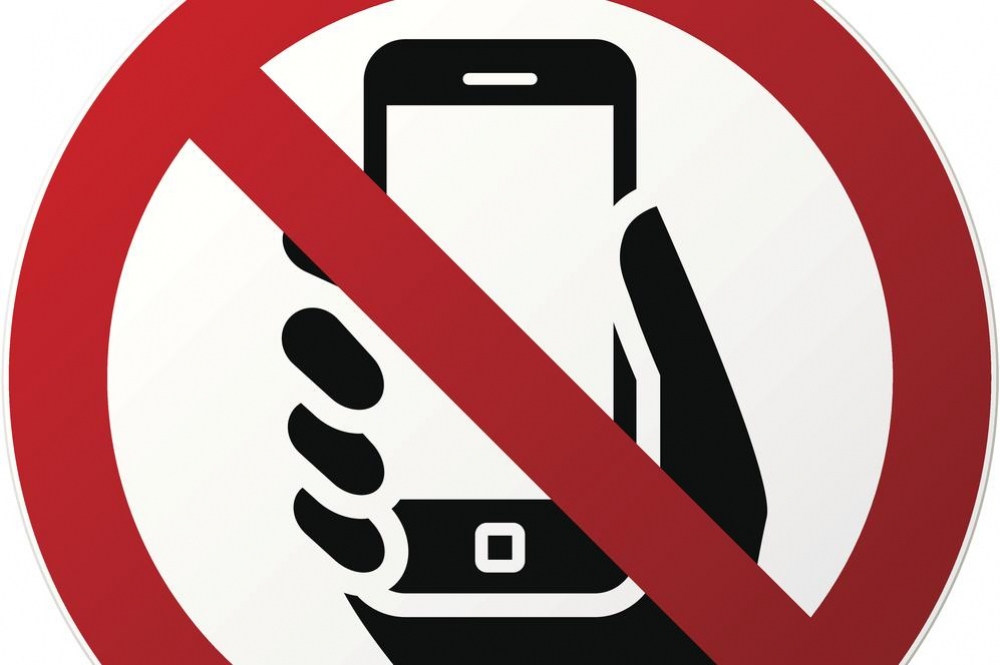 Salud alerta sobre un falso SMS sobre vacunación de COVID-19