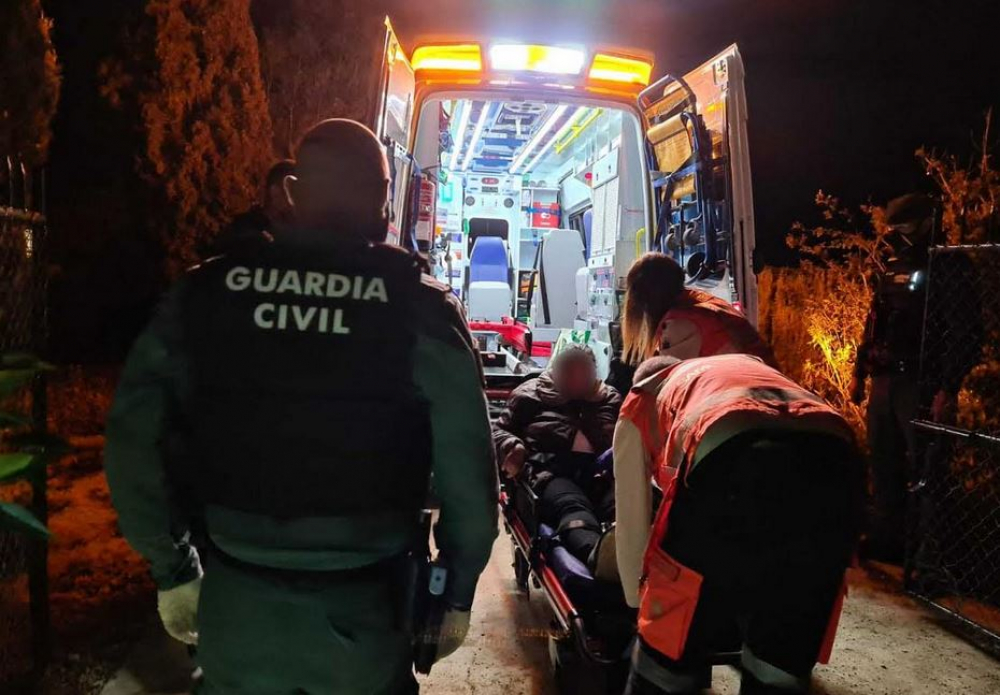 La Guardia Civil auxilia a una mujer que se estaba asfixiando por los gases de un generador en Sencelles