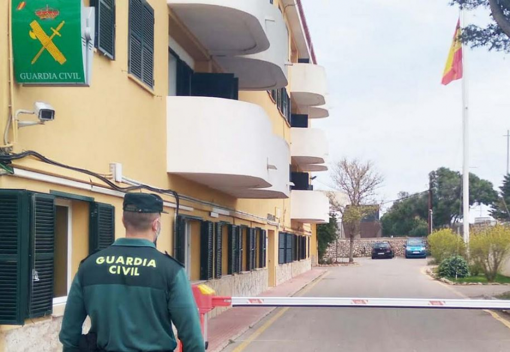 Un guardia civil fuera de servicio evita una agresión de violencia de género en Mahón
