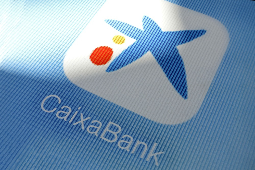 CaixaBank: recortará 8.291 empleados y el cierre de 1.534 oficinas