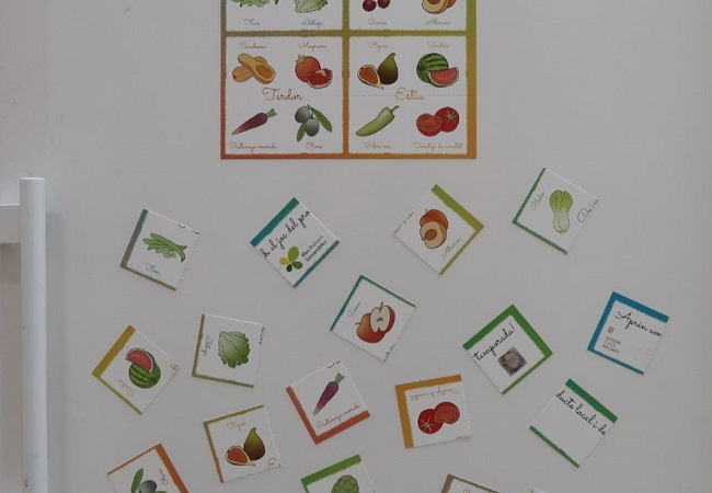 Reparten 25.000 juegos de imanes para dar a conocer el producto local y de temporada entre los alumnos