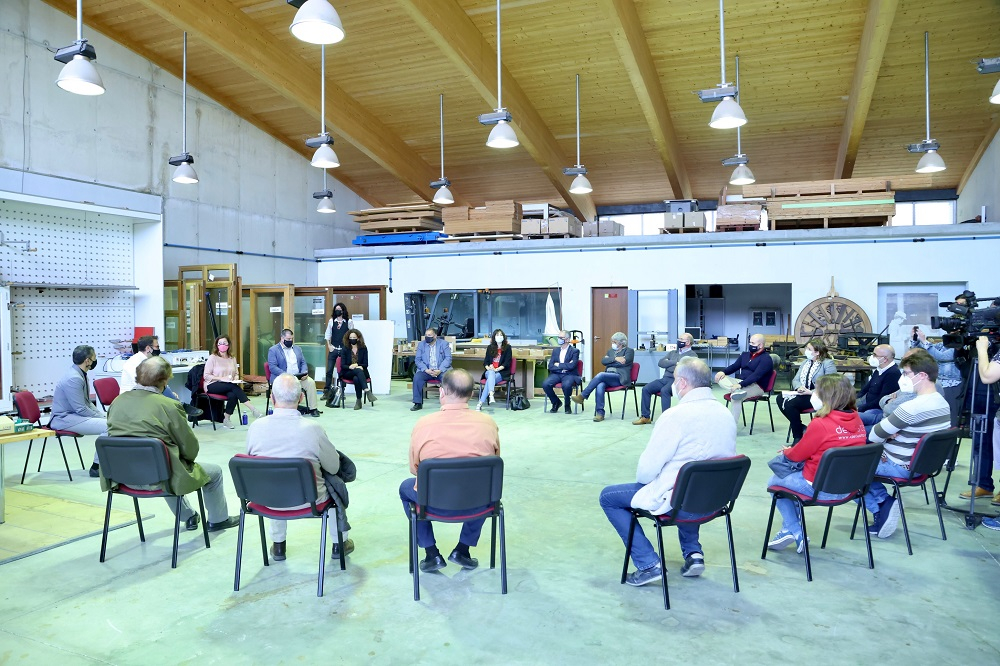 Armengol se reúne en Manacor con el sector de la madera