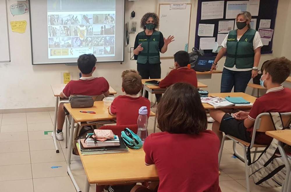 La Guardia Civil está impartiendo charlas a alumnos de ESO para prevenir la violencia de género