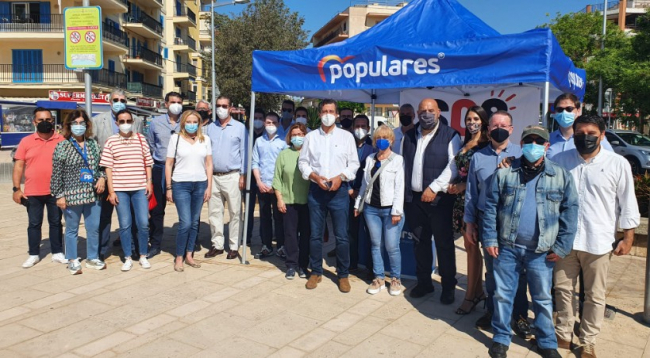 Los restauradores de Playa de Palma expresan al PP su preocupación por el mantenimiento de las restricciones