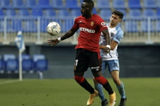 El RCD Mallorca suma un punto ante el Malaga en La Rosaleda (1-1)