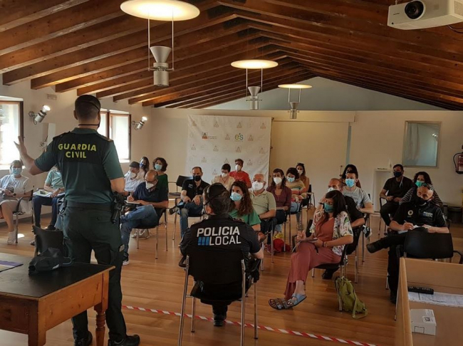 La Guardia Civil y el Ajuntament de Esporles organizan una reunión de coordinación territorial
