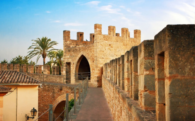 Abaqua aboga por la colaboración y la innovación para una gestión sostenible del agua en Alcúdia