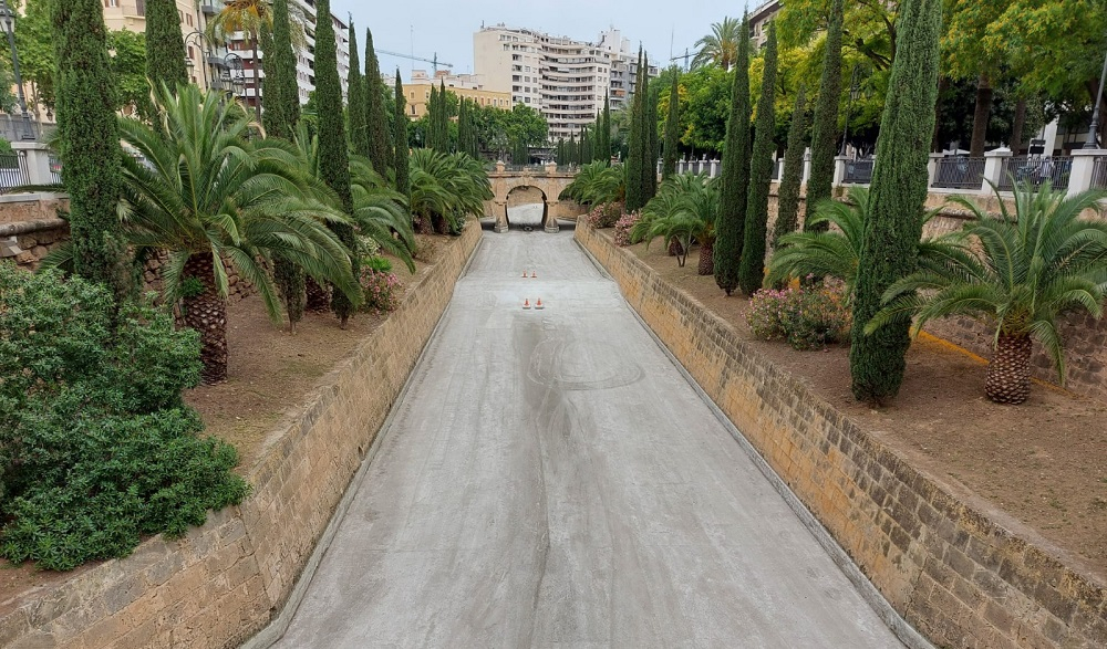 Emaya retira unas 350 toneladas de residuos de sa Riera