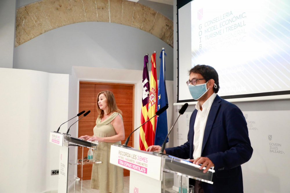 Armengol: “Los datos del paro demuestran que la recuperación económica en las Islas ha empezado”