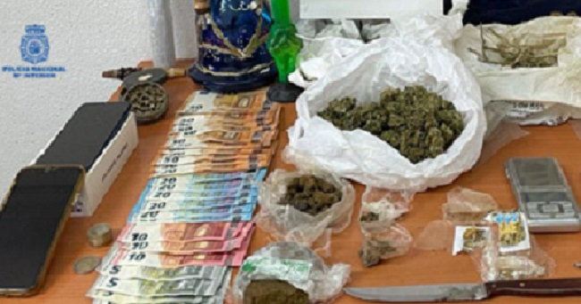 La Policía Nacional detiene a dos personas por un delito de tráfico de drogas 
