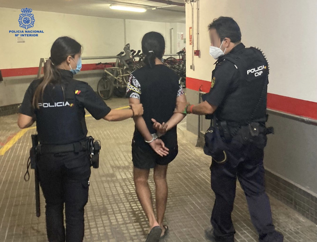 La Policía Nacional realiza diez detenciones en playa de Palma por diferentes delitos de hurto