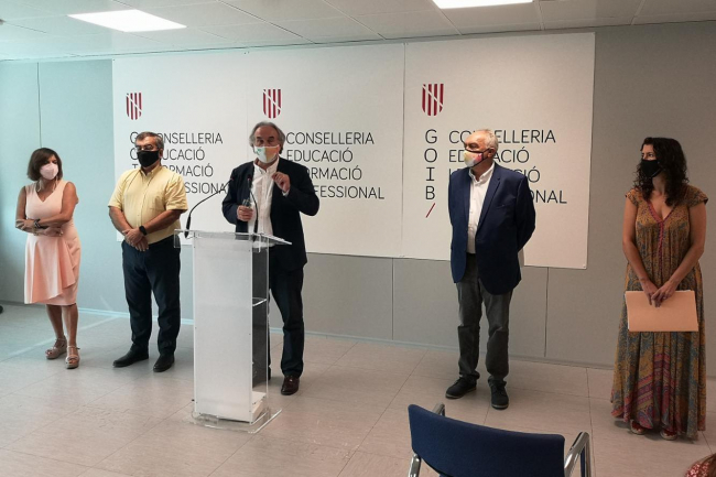Presentan las medidas para mantener las escuelas seguras el curso 2021/22